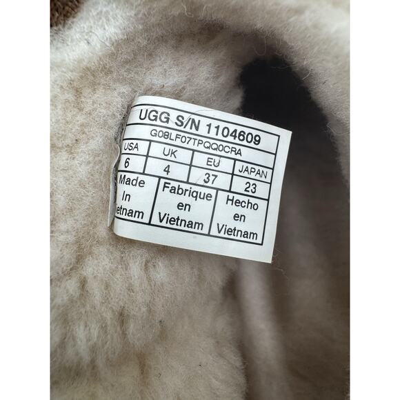 UGG CLASSIC FEMME MINI Women's NEW Boot Brown US Size 6 Medium (1104609) - Picture 10 of 11